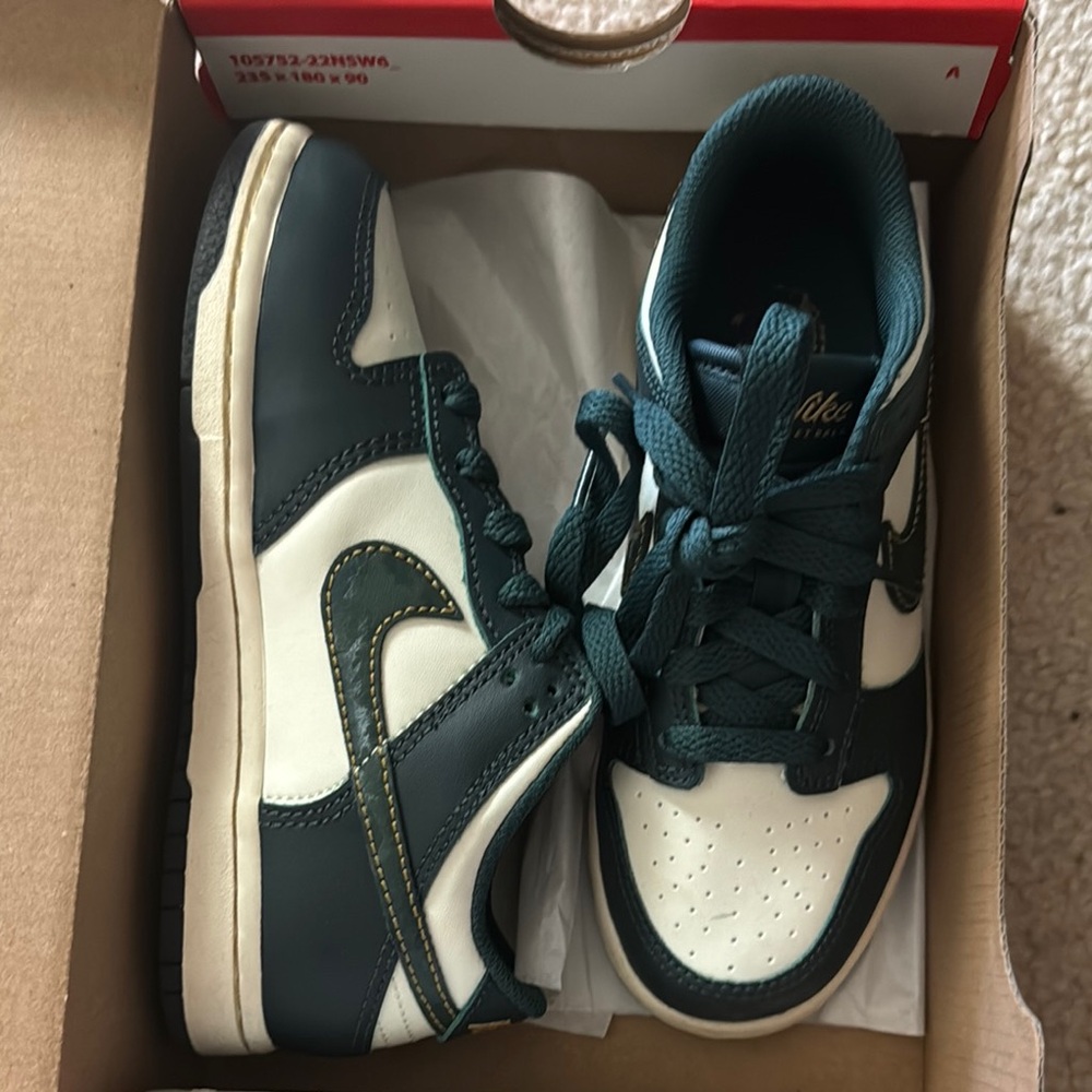Nike Kids Sneakers - Dark Green and White